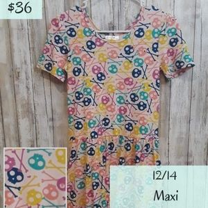 Maxi dress by DotDotSmile